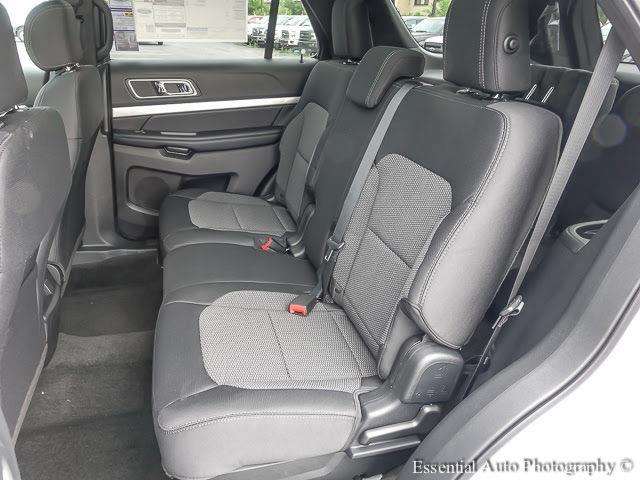 2017 Ford Explorer XLT 4dr SUV